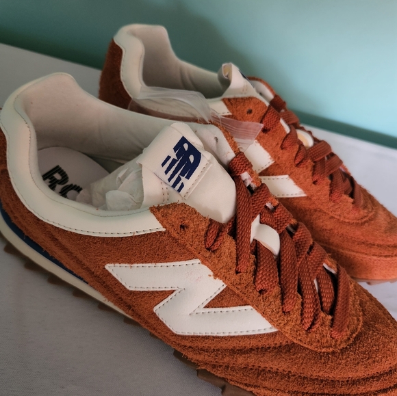 New Balance RC30 - Picture 2 of 12